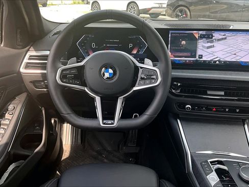 Used 2026 BMW 330i Sedan w/ M Sport Package RWD image 5