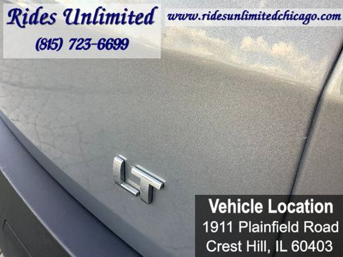 Used 2018 Chevrolet Traverse LT AWD/4WD image 24