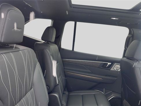 New 2026 Buick Enclave Avenir w/ Super Cruise Package image 22