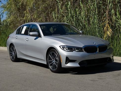 Used 2020 BMW 330i Sedan image 2