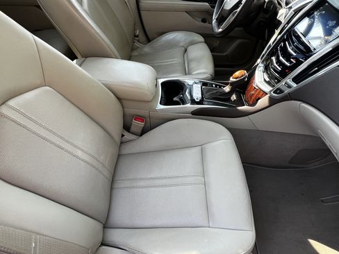 Used 2013 Cadillac SRX Luxury w/ Driver Awareness Package image 43