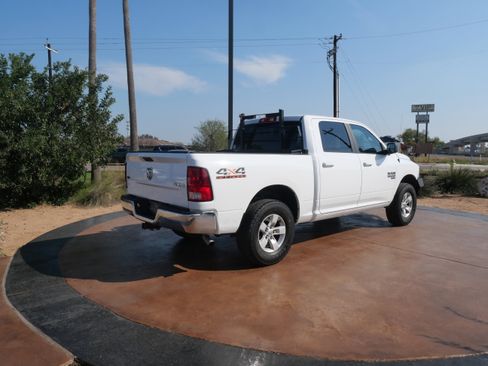 Used 2021 RAM 1500 Classic SLT image 2