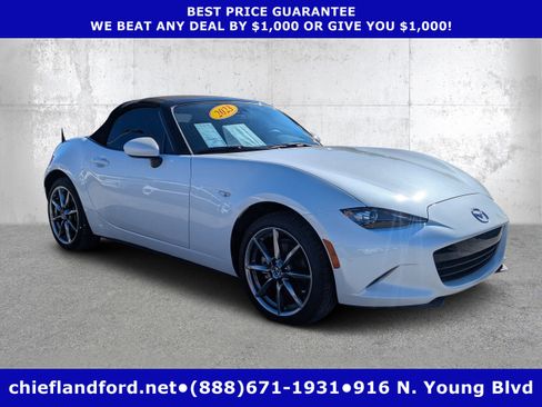 Used 2023 MAZDA MX-5 Miata Grand Touring image 1