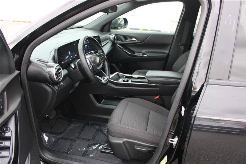 Used 2026 Chevrolet Equinox LT AWD/4WD image 10