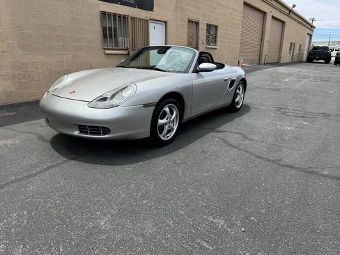 Used 2000 Porsche Boxster RWD image 4