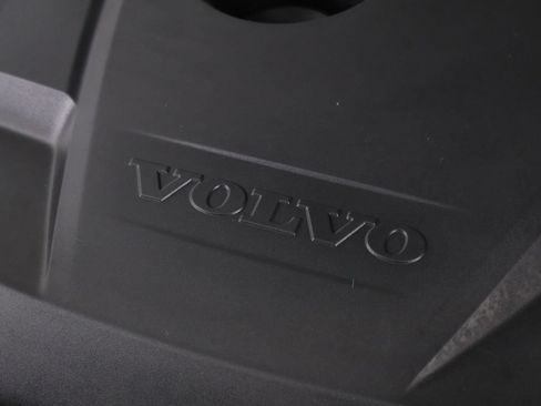 Certified 2023 Volvo XC90 T8 Ultimate AWD/4WD image 25