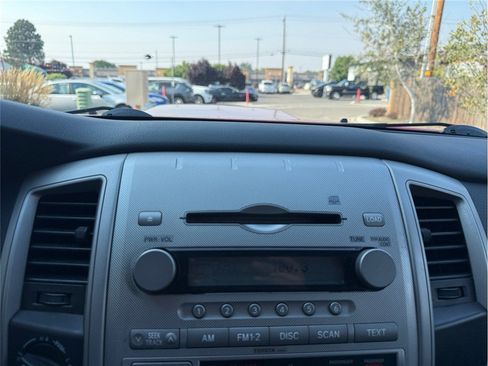Used 2005 Toyota Tacoma 4x4 Double Cab image 17