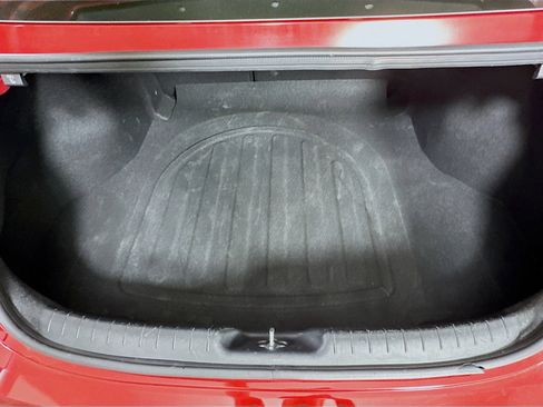 Used 2025 Hyundai Elantra SEL FWD image 29