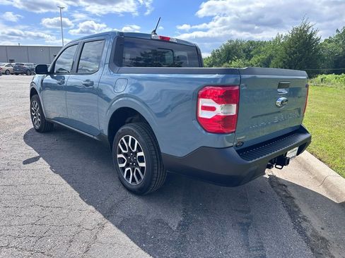 Used 2023 Ford Maverick Lariat FWD image 7
