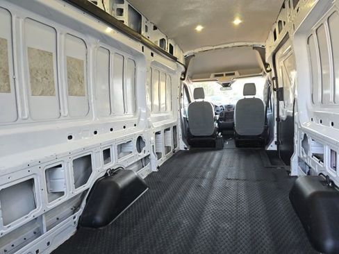 Certified 2017 Ford Transit 250 148 High Roof Extended image 6