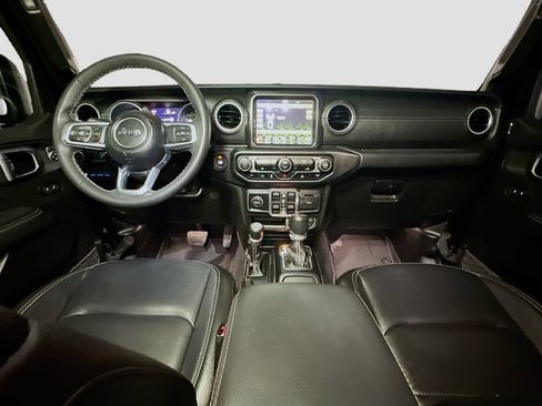 Used 2023 Jeep Wrangler Unlimited Sahara w/ Dual Top Group AWD/4WD image 9