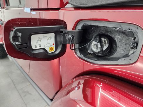 Used 2021 Jeep Gladiator Mojave image 30