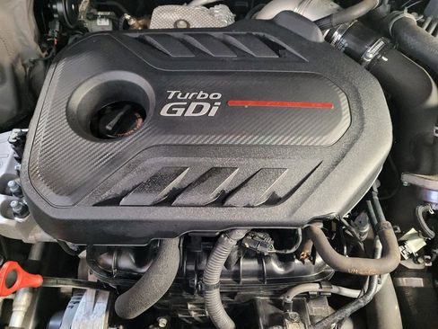 Used 2017 Hyundai Santa Fe Sport image 30