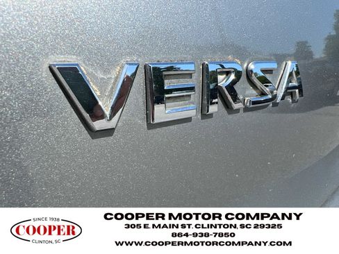 Used 2011 Nissan Versa 1.8 S w/ Plus Pkg image 5