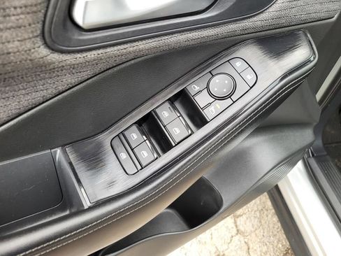 Used 2023 Nissan Rogue SV FWD image 22