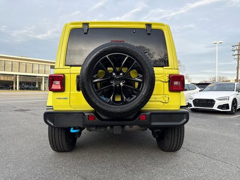 Used 2023 Jeep Wrangler Unlimited Sahara w/ Cold Weather Group image 15