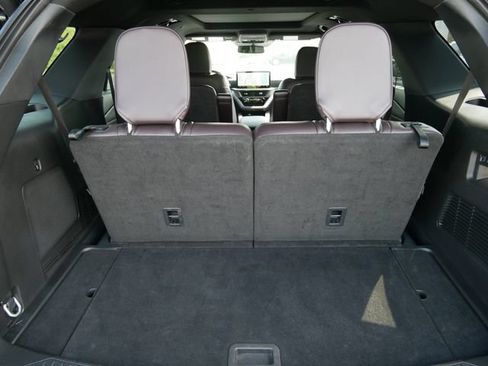 Certified 2025 Ford Explorer Platinum w/ LUX Leather Package AWD/4WD image 6