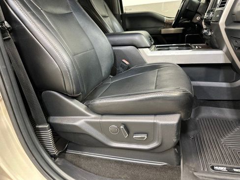 Used 2017 Ford F250 Lariat w/ Chrome Package image 52