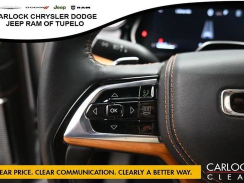 Used 2024 Jeep Grand Cherokee L Summit AWD/4WD image 15