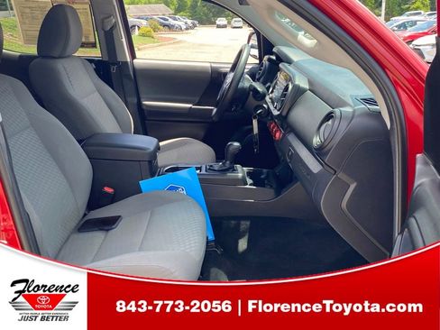 Used 2022 Toyota Tacoma SR AWD/4WD image 17