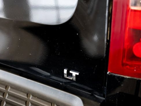 Used 2011 Chevrolet Silverado 2500 LT w/ Interior Plus Package image 11