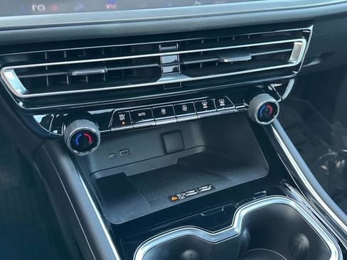 New 2026 Chevrolet Traverse LT w/ Enhanced Driving Package image 24