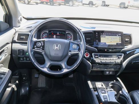 Used 2022 Honda Pilot Touring image 17