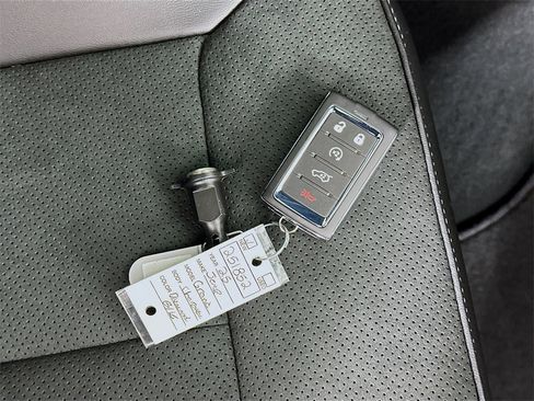 New 2025 Jeep Grand Cherokee Altitude image 19