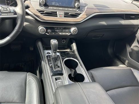 Used 2020 Nissan Altima 2.5 Platinum image 16