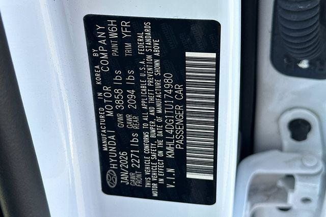 Certified 2026 Hyundai Elantra SE FWD image 27