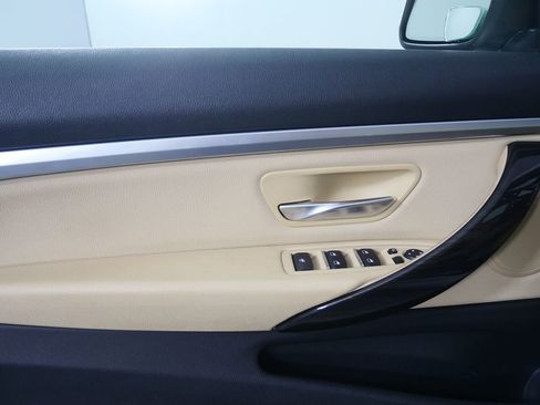 Used 2019 BMW 430i Convertible w/ Convenience Package image 9