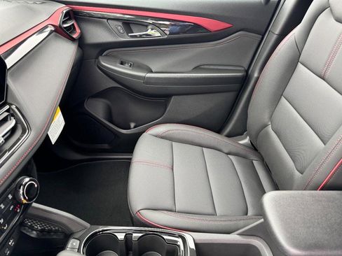 New 2026 Chevrolet TrailBlazer RS w/ Driver Confidence Package FWD image 32