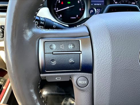 Used 2017 Lexus GX 460 Luxury AWD/4WD image 23