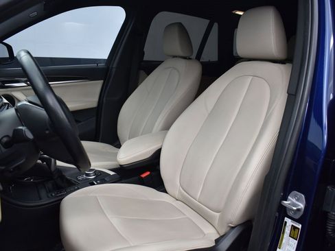 Used 2018 BMW X1 xDrive28i w/ Convenience Package image 12