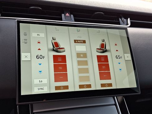Certified 2025 Land Rover Range Rover Evoque S AWD/4WD image 15