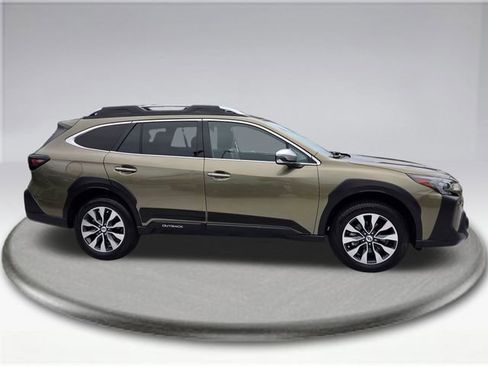 Used 2024 Subaru Outback Touring XT image 12