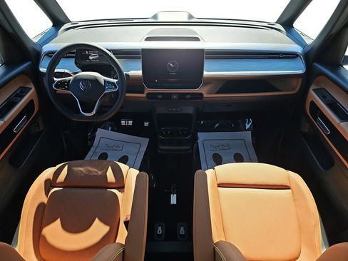 Used 2025 Volkswagen ID. Buzz Pro S Plus image 12