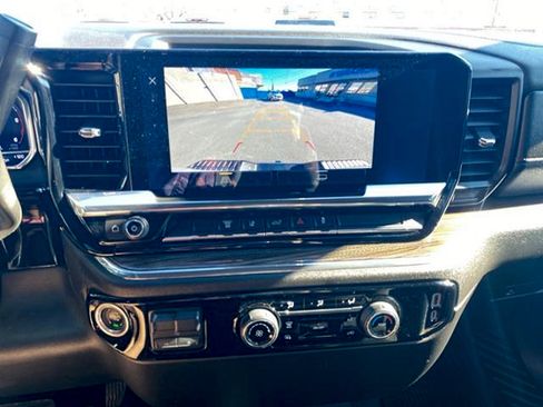 Used 2024 Chevrolet Silverado 2500 LT image 34