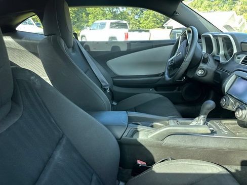 Used 2015 Chevrolet Camaro LS RWD image 9