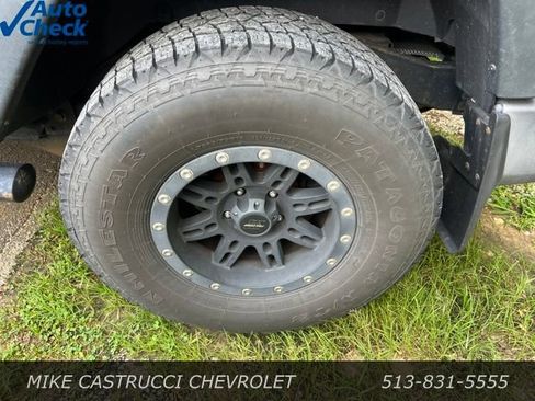 Used 2016 Jeep Wrangler Unlimited Sport w/ Connectivity Group AWD/4WD image 5