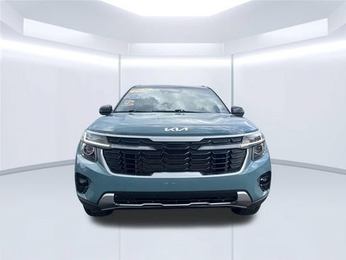 Used 2025 Kia Seltos S AWD/4WD image 2