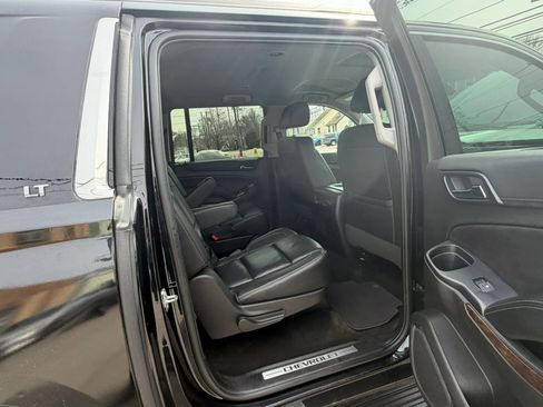 Used 2018 Chevrolet Suburban LT AWD/4WD image 14