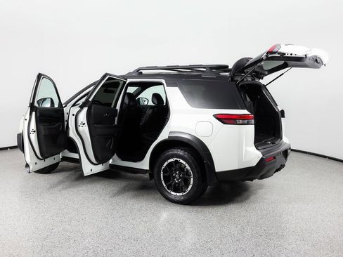 Used 2023 Nissan Pathfinder Rock Creek image 16