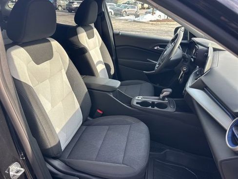 Used 2024 Chevrolet Trax LS w/ Driver Confidence Package image 27