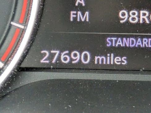 Used 2021 Nissan Rogue SV image 29