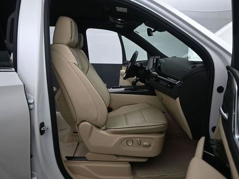 Certified 2023 Cadillac Escalade Premium Luxury AWD/4WD image 20