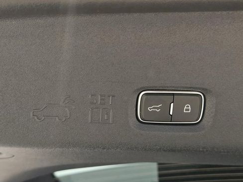 New 2026 Lincoln Navigator Reserve AWD/4WD image 10