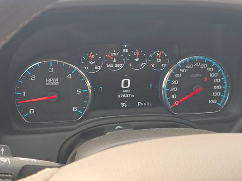 Used 2017 Chevrolet Suburban Premier AWD/4WD image 27