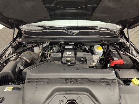 Used 2023 RAM 2500 Laramie image 31