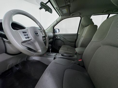 Used 2021 Nissan Frontier SV w/ SV Utility Package image 31